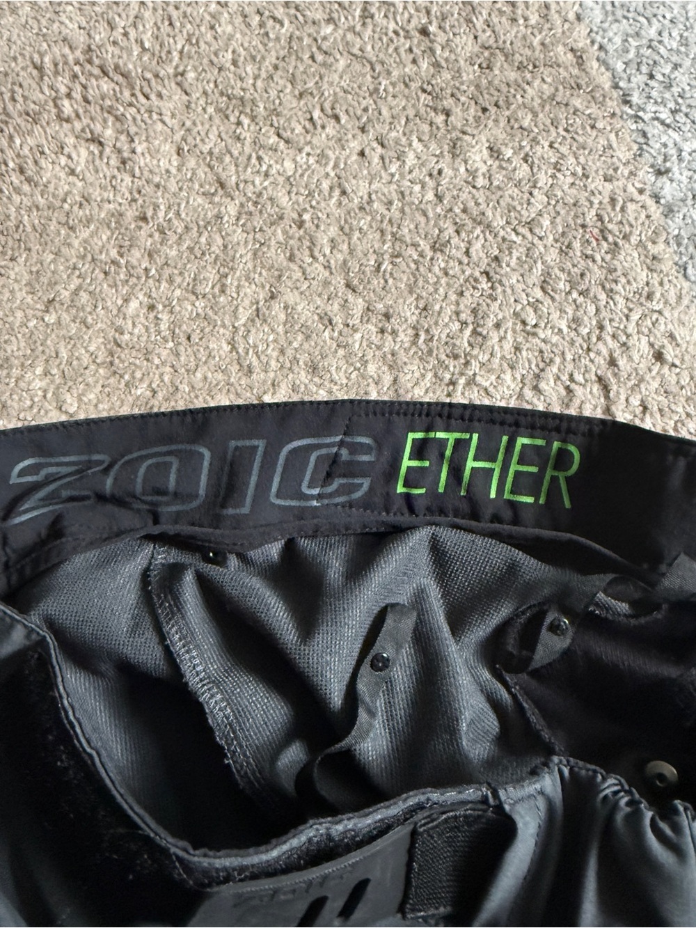 Zoic Ether Men's Gray Shadow Large Bike Shorts without liner - Picture 7 of 9